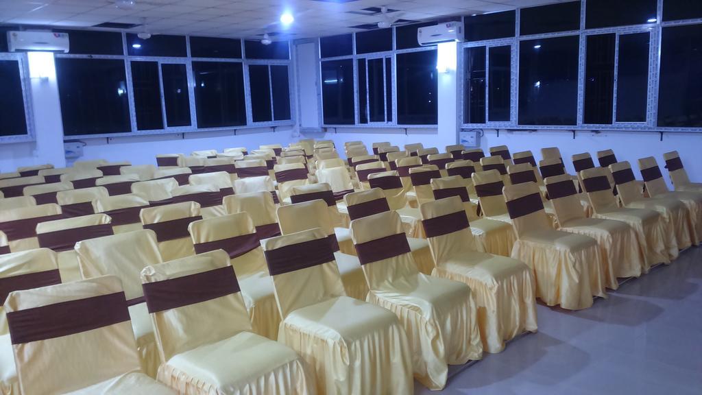 Hotel Parshuram グワーハーティー エクステリア 写真