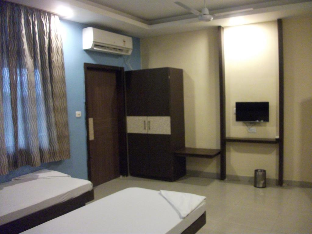 Hotel Parshuram グワーハーティー エクステリア 写真