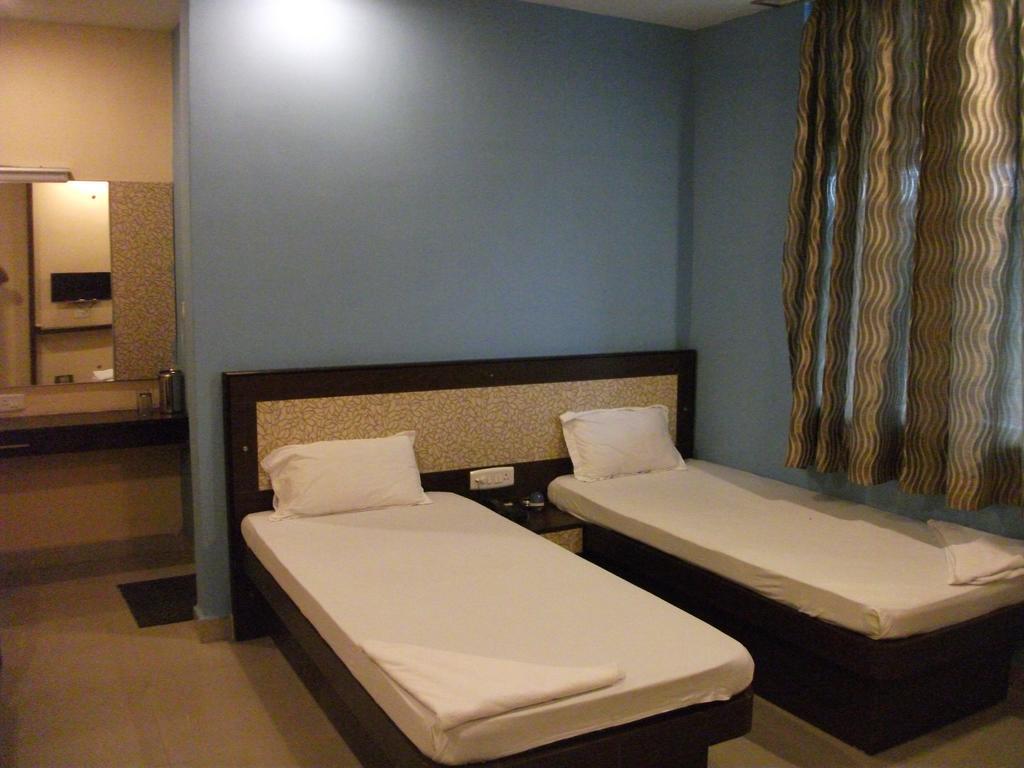 Hotel Parshuram グワーハーティー エクステリア 写真
