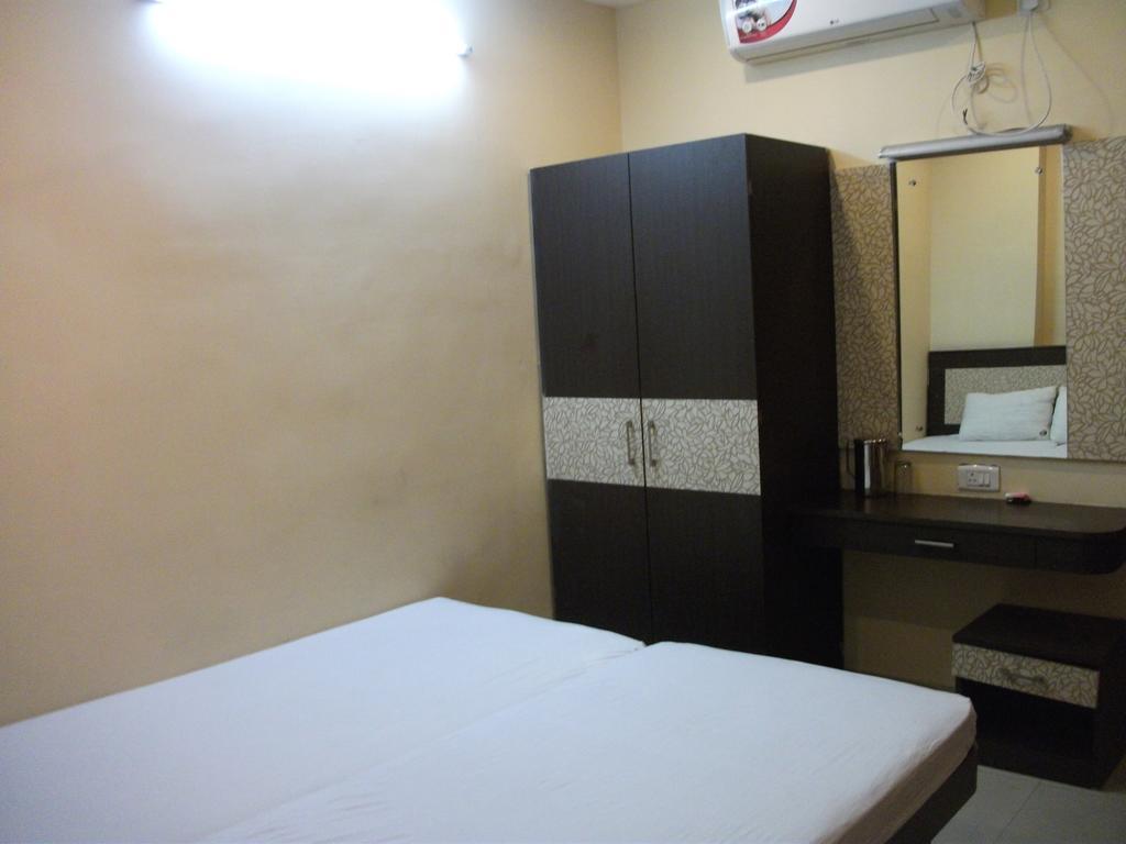 Hotel Parshuram グワーハーティー エクステリア 写真