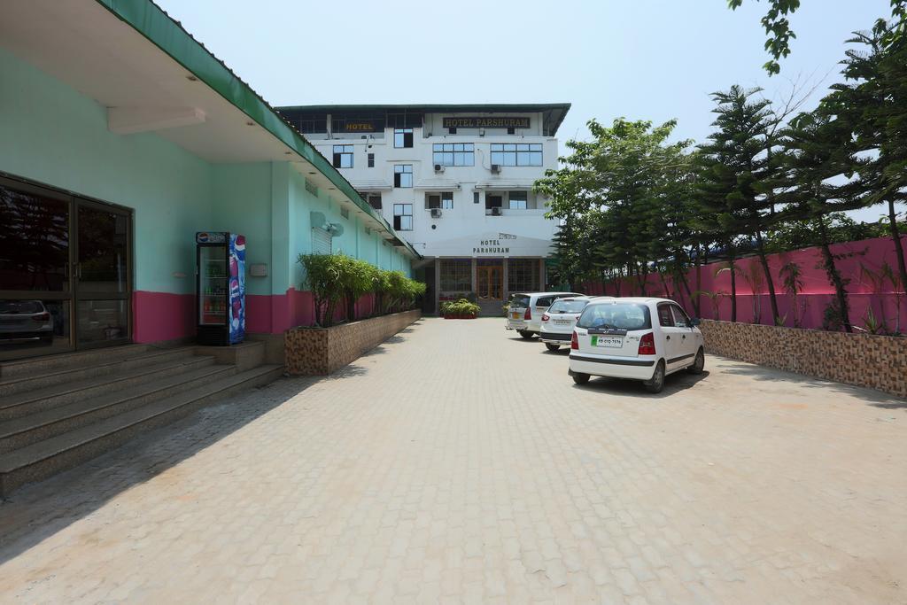 Hotel Parshuram グワーハーティー エクステリア 写真